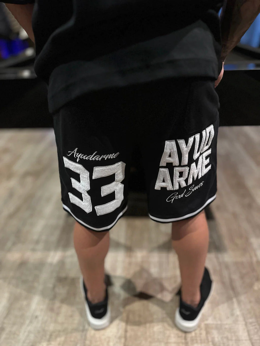 Conjunto Over Ayu 33 Black/White