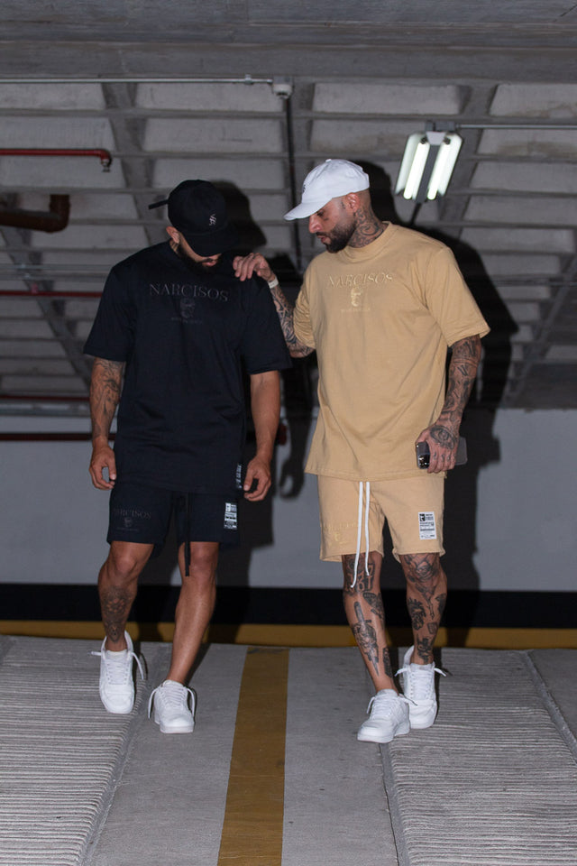 Conjunto Camisa Oversized Bordado E Shorts Preto